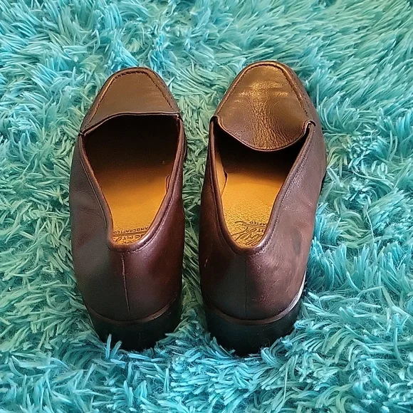 Selby Brown Moc Fit Leather Loafers Size 8.5 - Picture 3 of 5